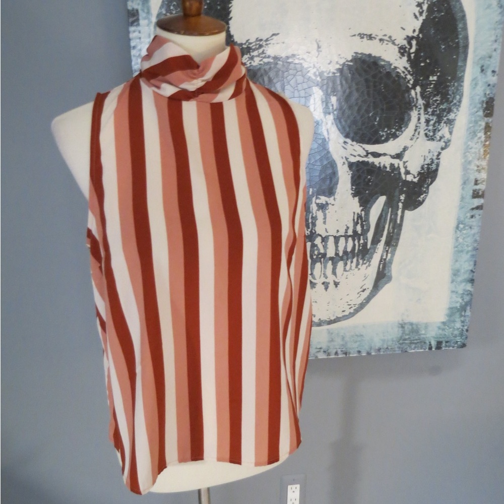 Forever 21 Sleeveless Blouse